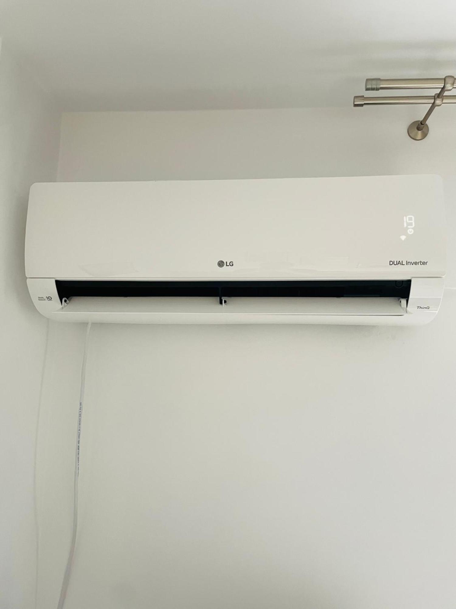 Cozy Apartment - Near Airport And Palas Mall Iasi Luaran gambar